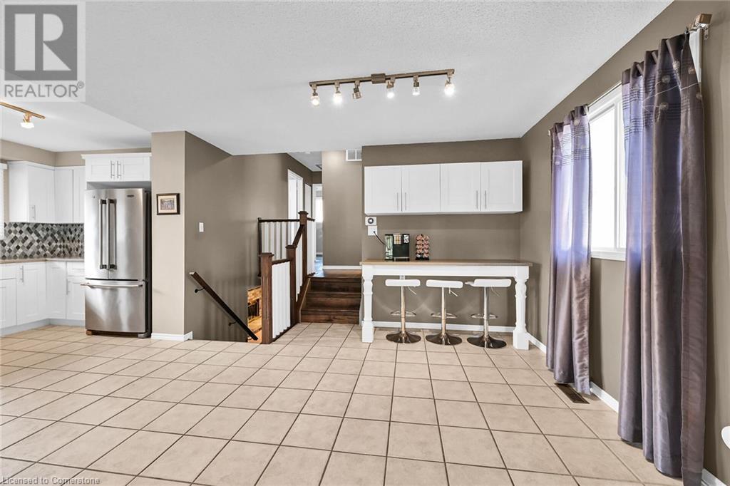 Photo 21 of 5 Ridell Crescent, Stoney Creek ON