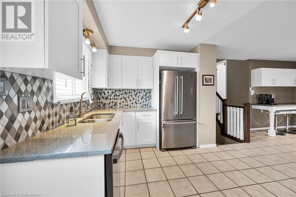Photo 20 of 5 Ridell Crescent, Stoney Creek ON