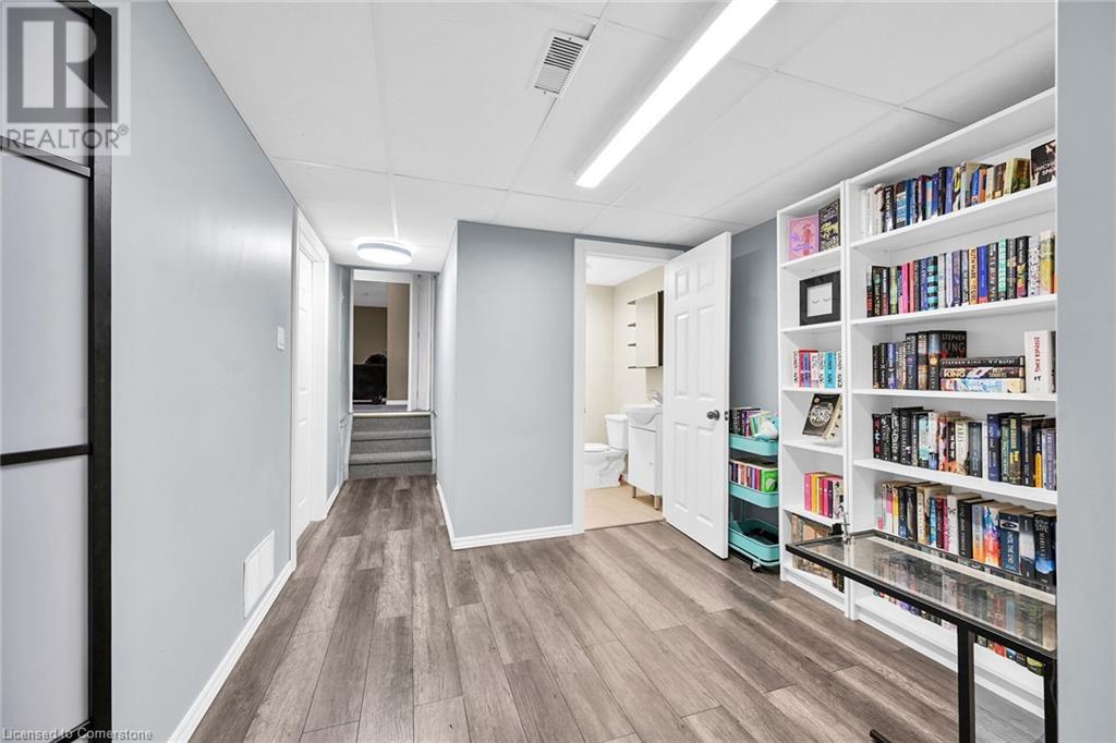 Photo 50 of 5 Ridell Crescent, Stoney Creek ON