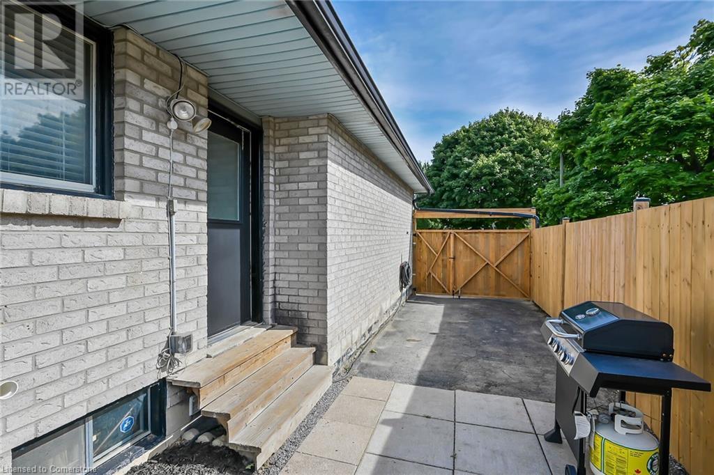 Photo 15 of 5 Ridell Crescent, Stoney Creek ON