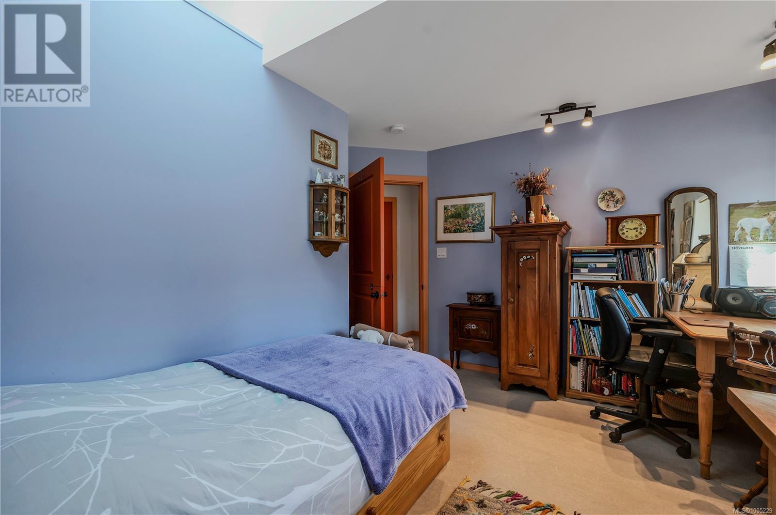 220 Irene Rd, Quadra Island