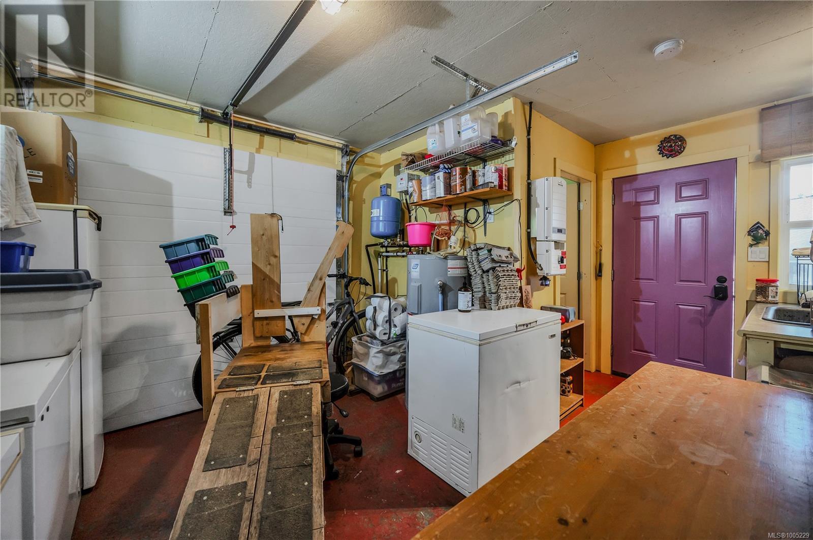 220 Irene Rd, Quadra Island