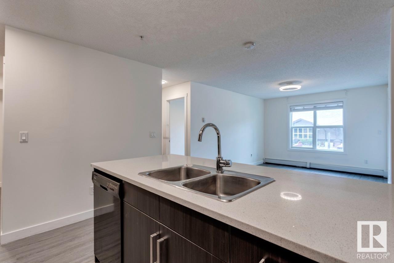 Photo 8 of 102 667 Watt Bv Sw, Edmonton AB