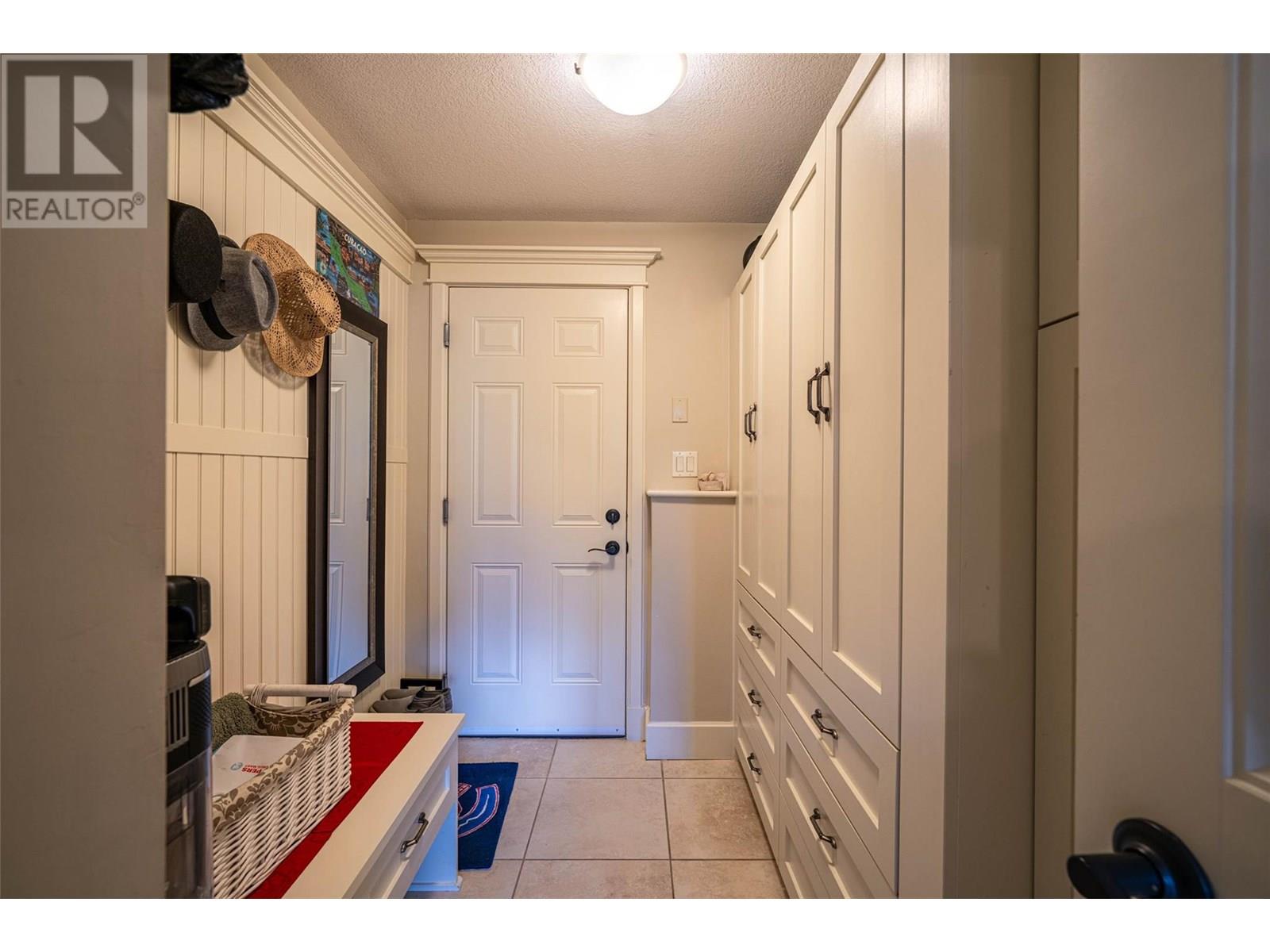  1011 Foothills Court, Vernon