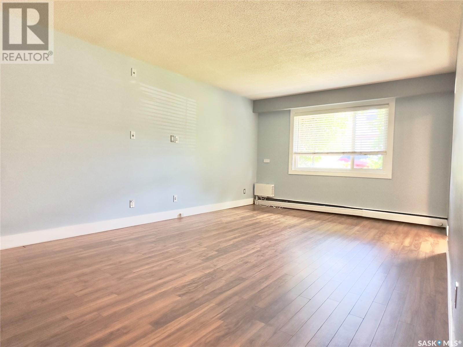Photo 14 of 1 2106 Ste Cecilia Avenue, Saskatoon SK