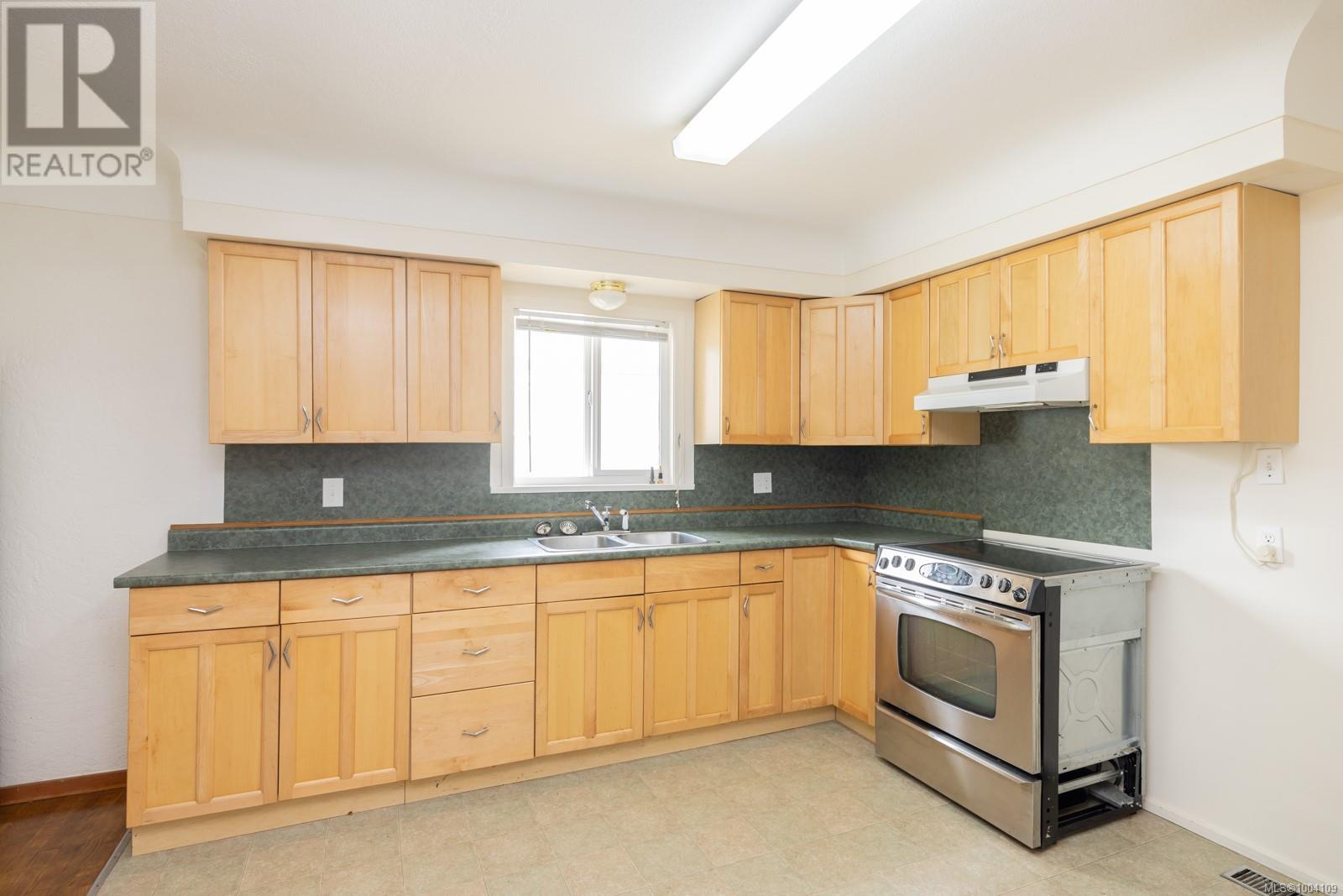 Photo 17 of 2277 Bellamy Rd, Langford BC