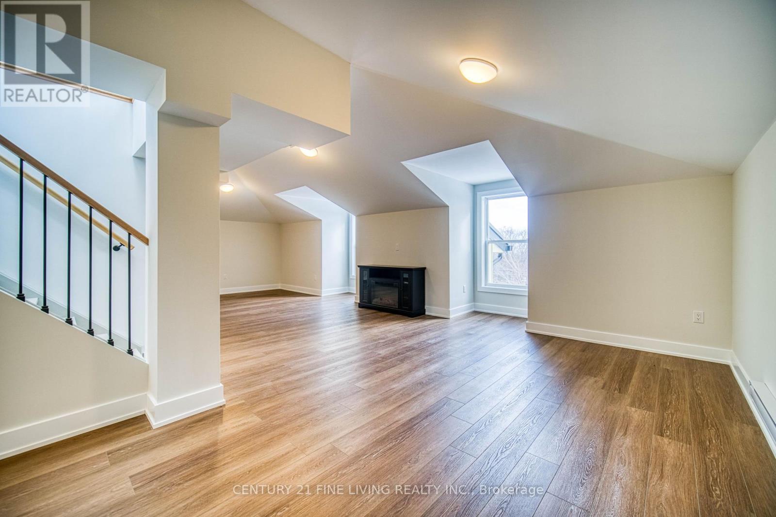 1614 RIDGE ROAD E - 24