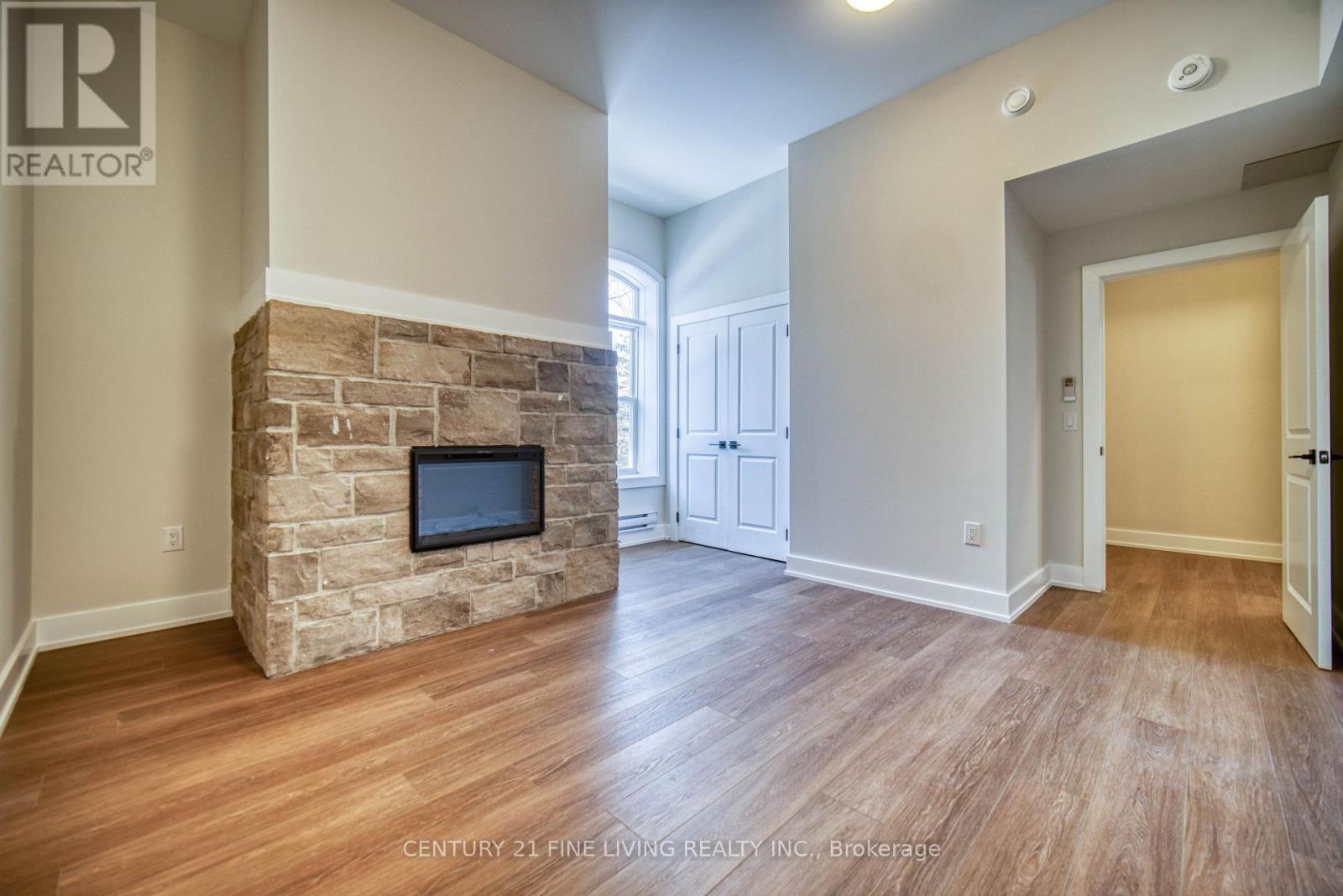 1614 RIDGE ROAD E - 13