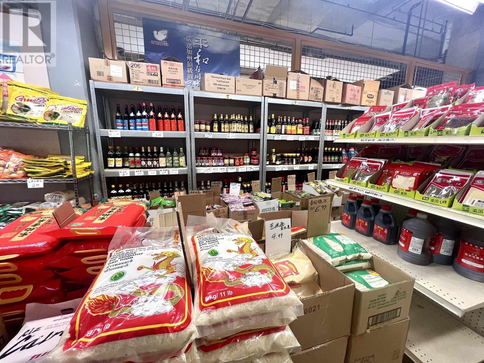 1119 4500 KINGSWAY, Burnaby