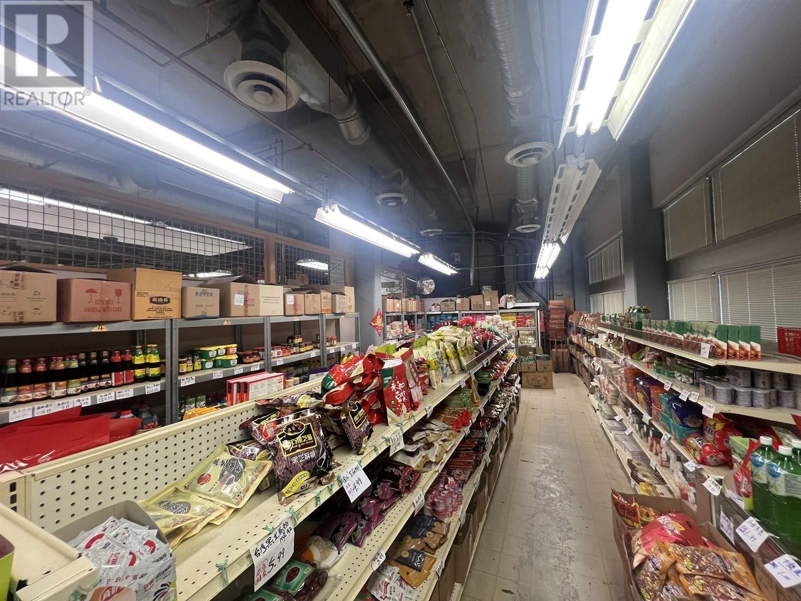 1119 4500 KINGSWAY, Burnaby