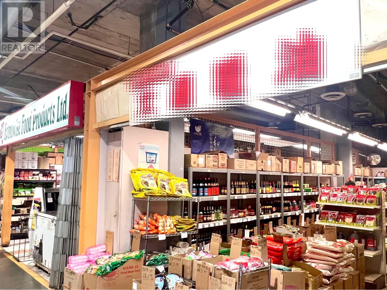 1119 4500 KINGSWAY, Burnaby