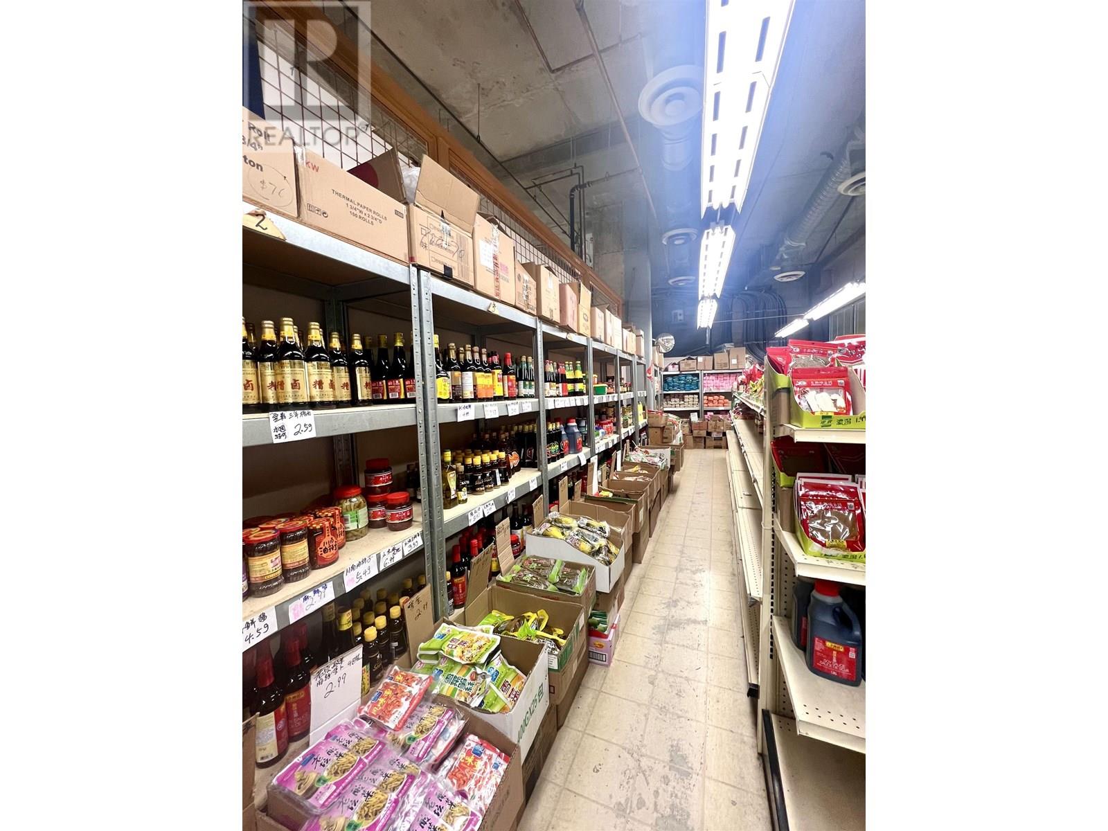 1119 4500 KINGSWAY, Burnaby