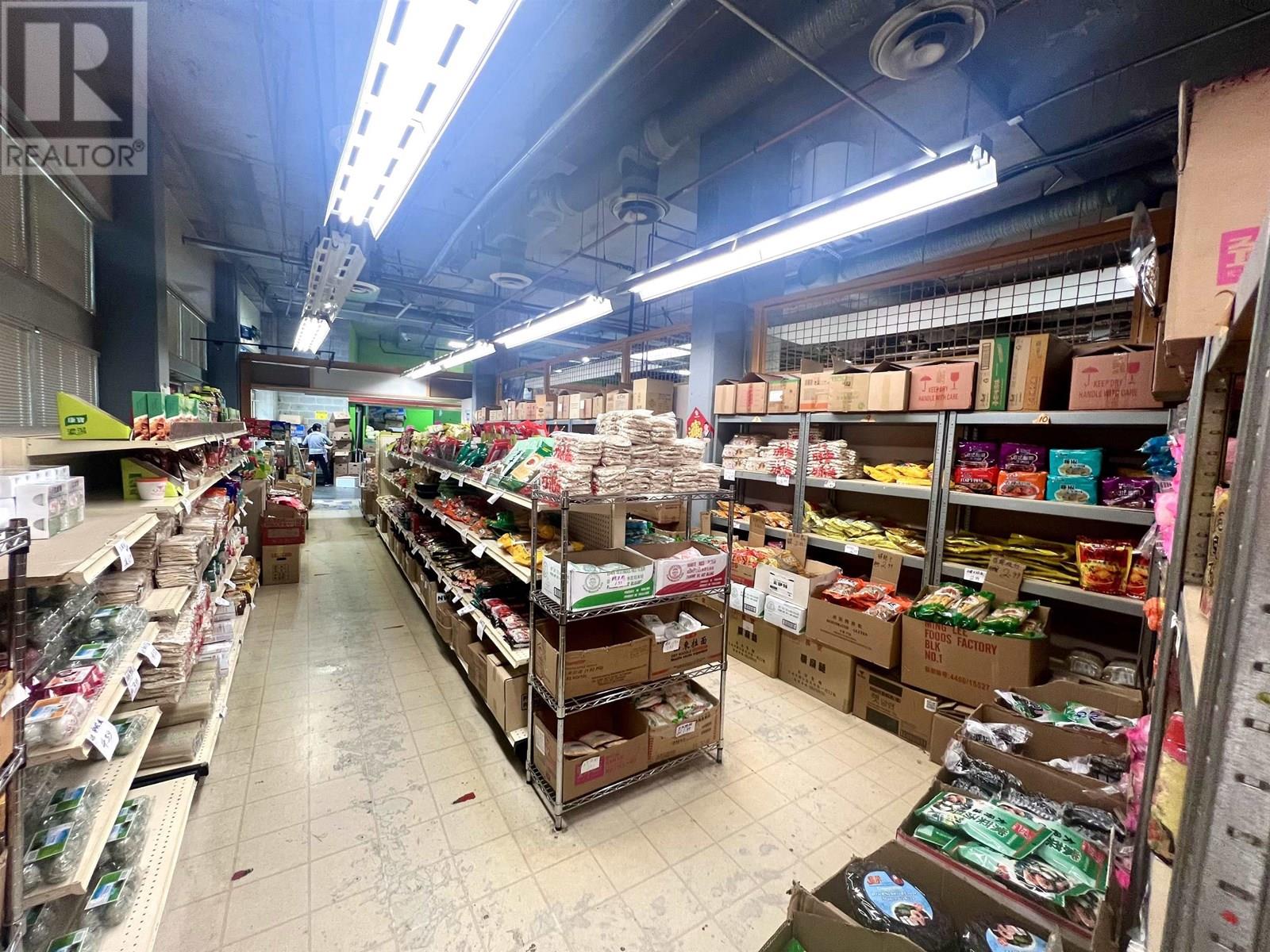 1119 4500 KINGSWAY, Burnaby