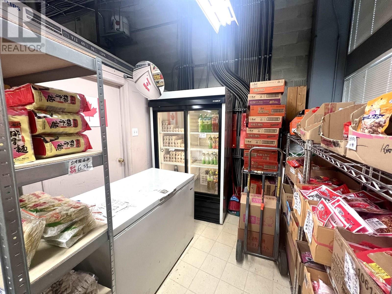 1119 4500 KINGSWAY, Burnaby