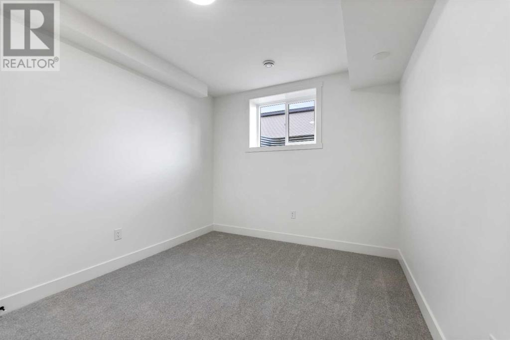 Single Family House for Sale in  Saddlelake Manor NE Saddle Ridge Calgary 