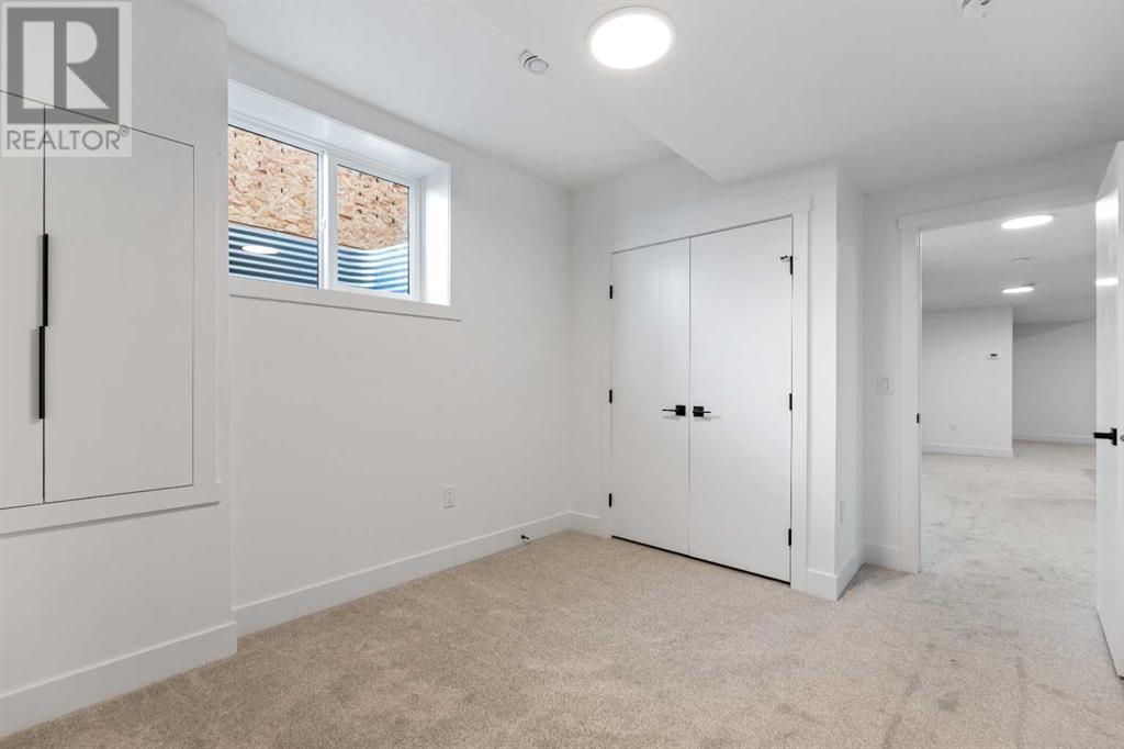 Single Family House for Sale in  Saddlelake Manor NE Saddle Ridge Calgary 