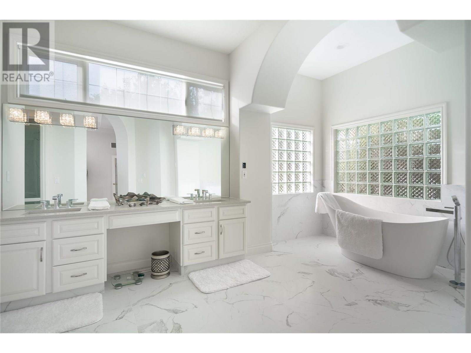  4069 Westside Road North, West Kelowna