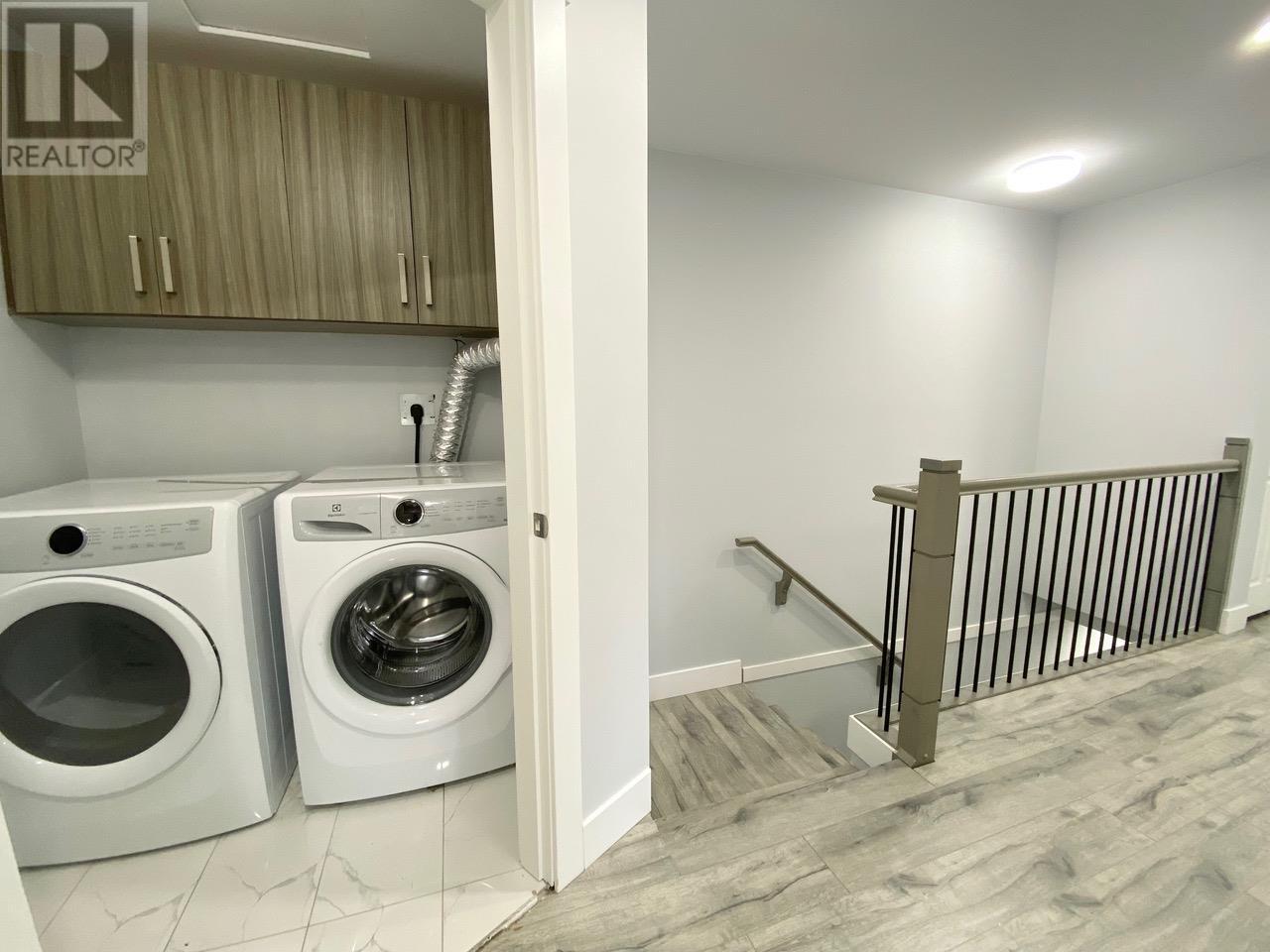 Photo 8 of 722 Coopland Crescent Unit 2, Kelowna BC