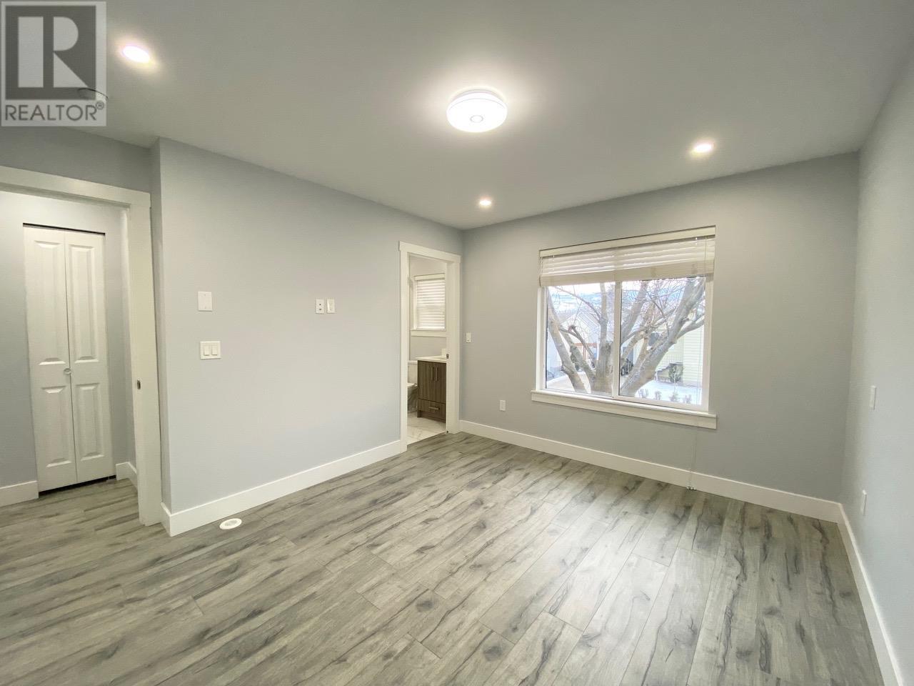 Photo 5 of 722 Coopland Crescent Unit 2, Kelowna BC