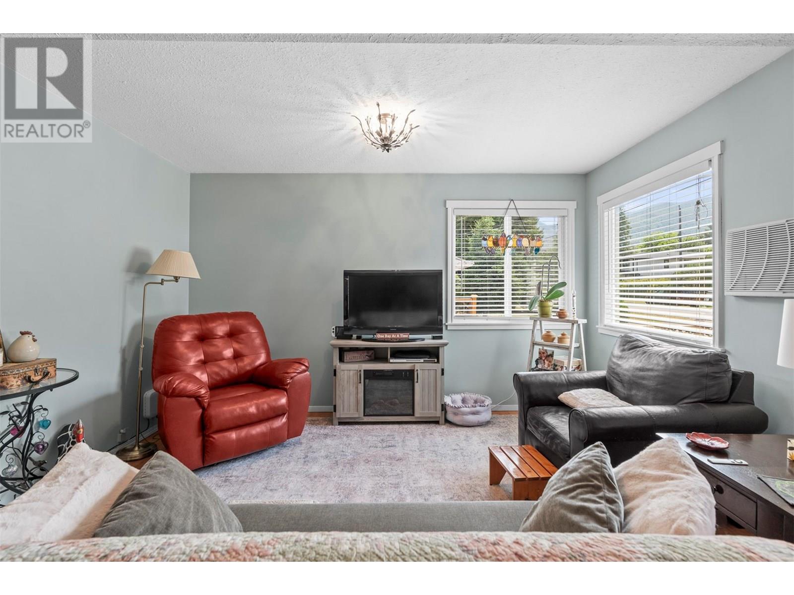 Photo 31 of 2270 Wilson Avenue, Armstrong BC