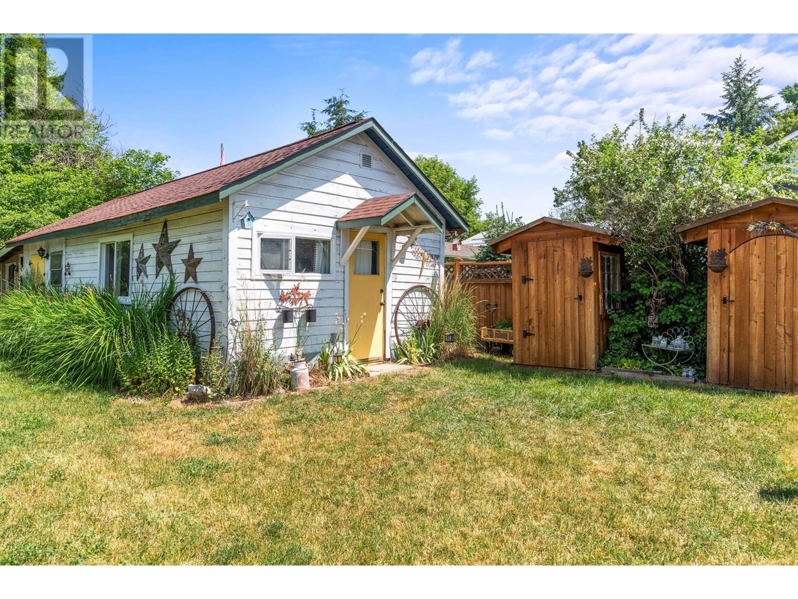 Photo 20 of 2270 Wilson Avenue, Armstrong BC