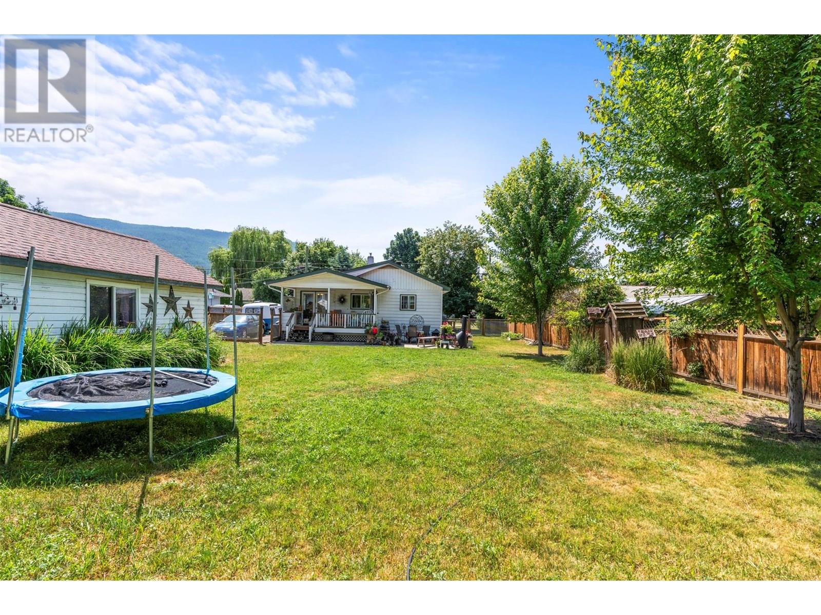 Photo 14 of 2270 Wilson Avenue, Armstrong BC