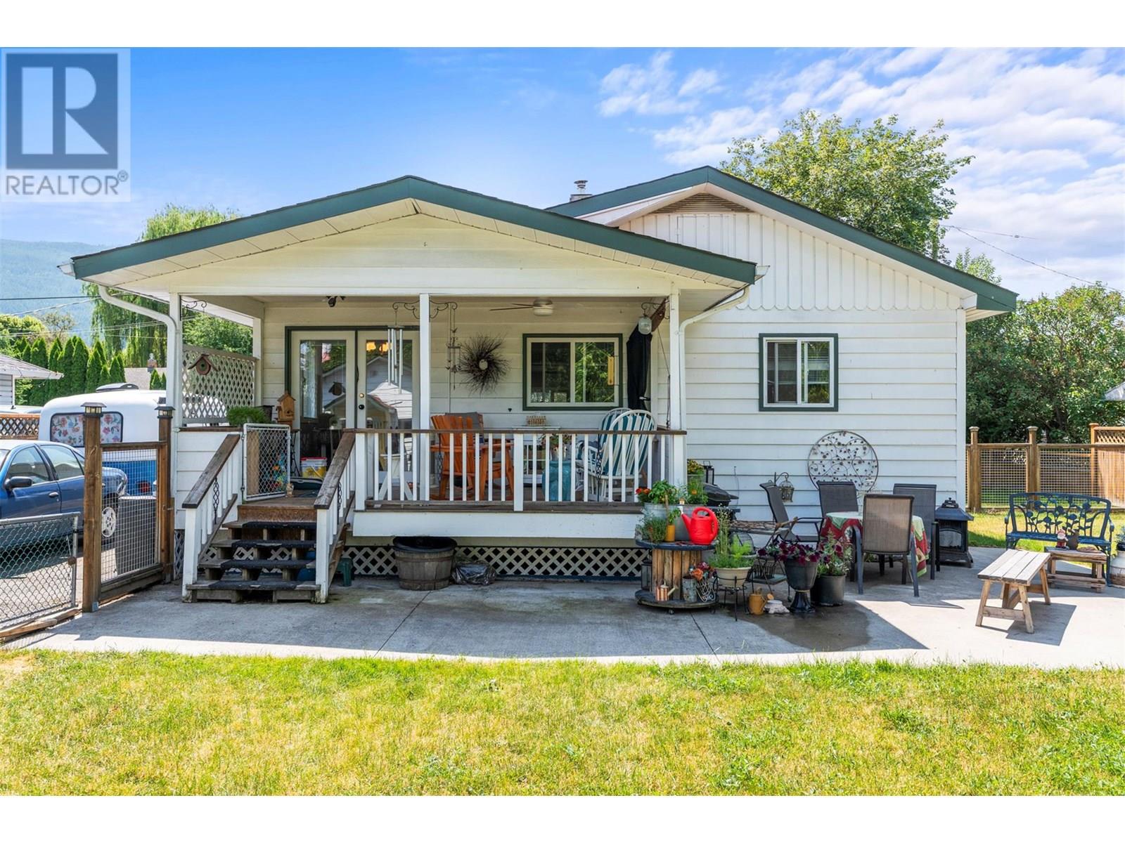 Photo 39 of 2270 Wilson Avenue, Armstrong BC