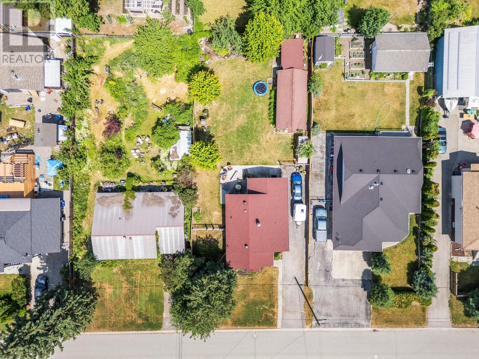Photo 32 of 2270 Wilson Avenue, Armstrong BC