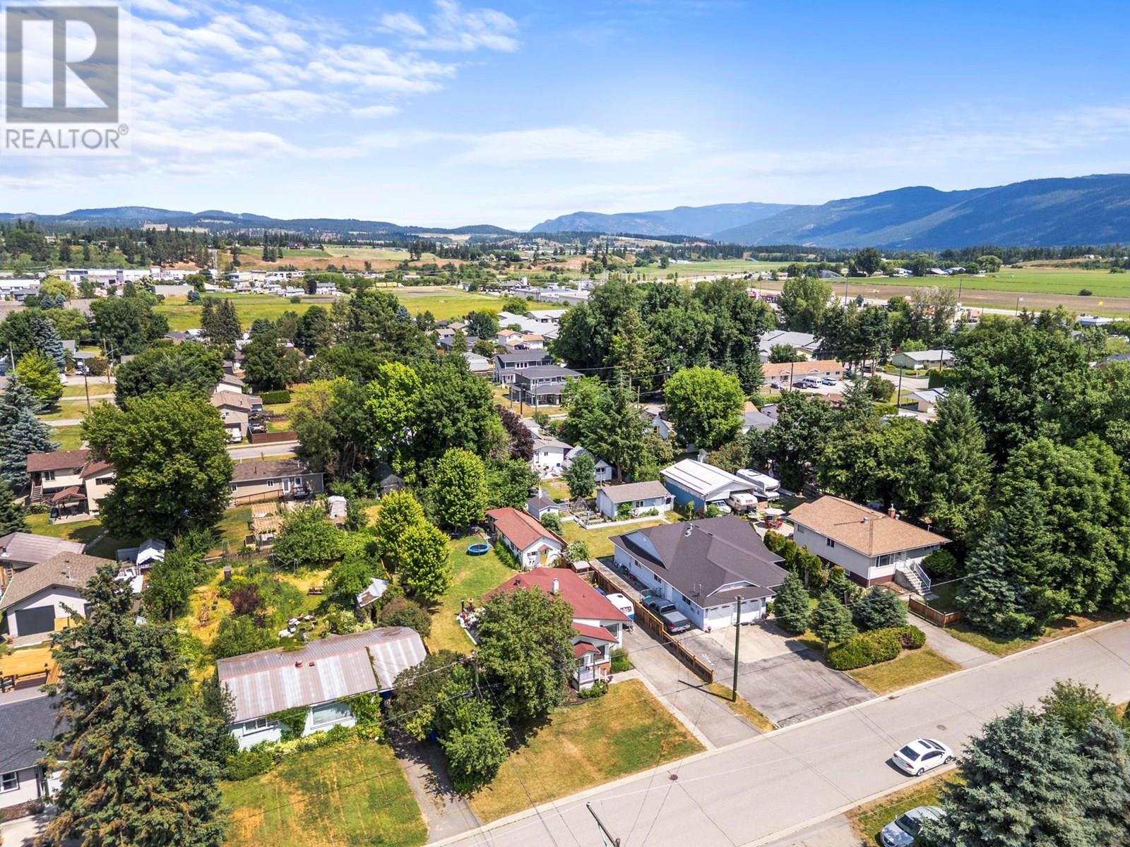 Photo 36 of 2270 Wilson Avenue, Armstrong BC