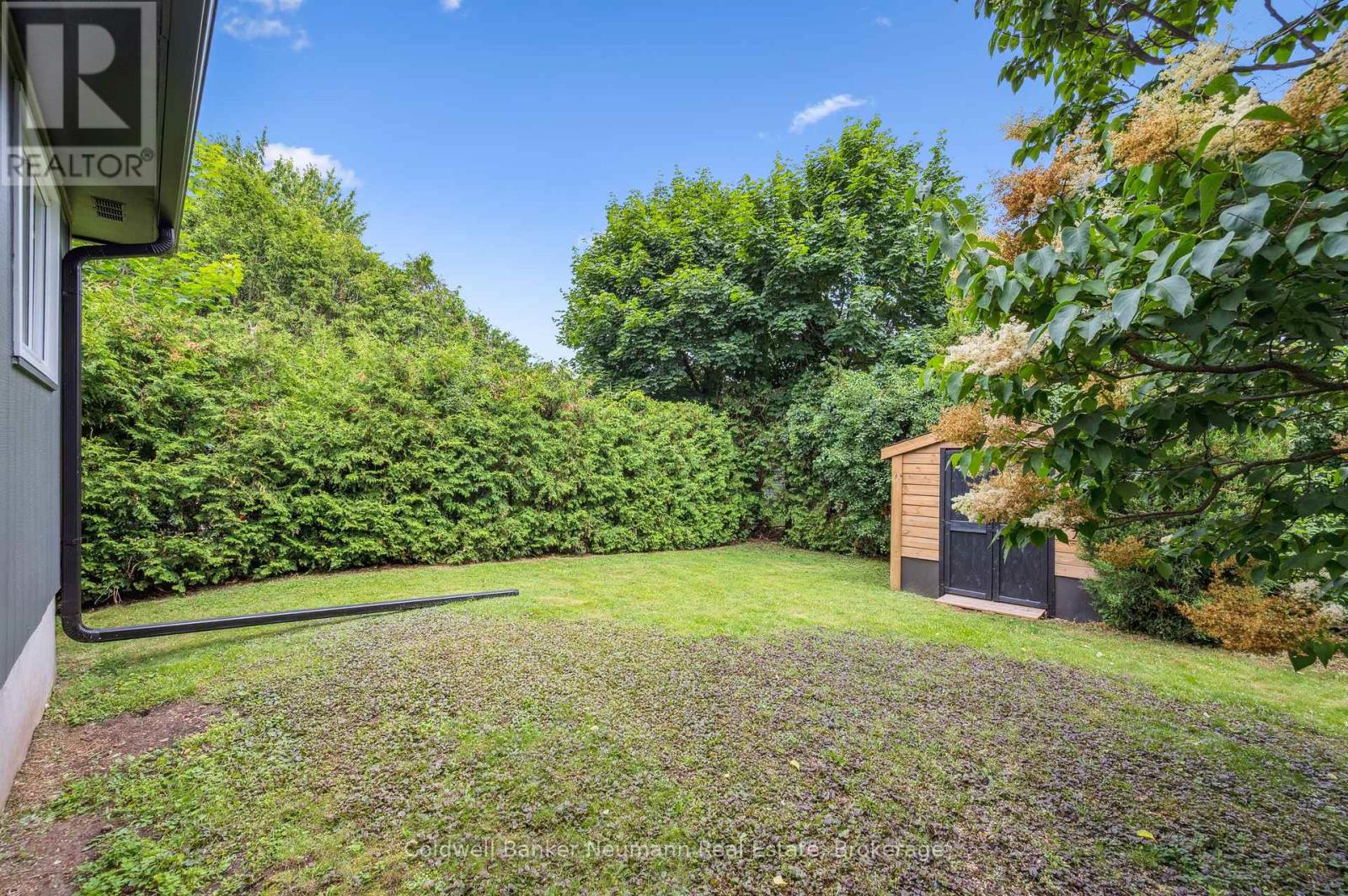 Photo 32 of 30 Mason Court, Guelph ON