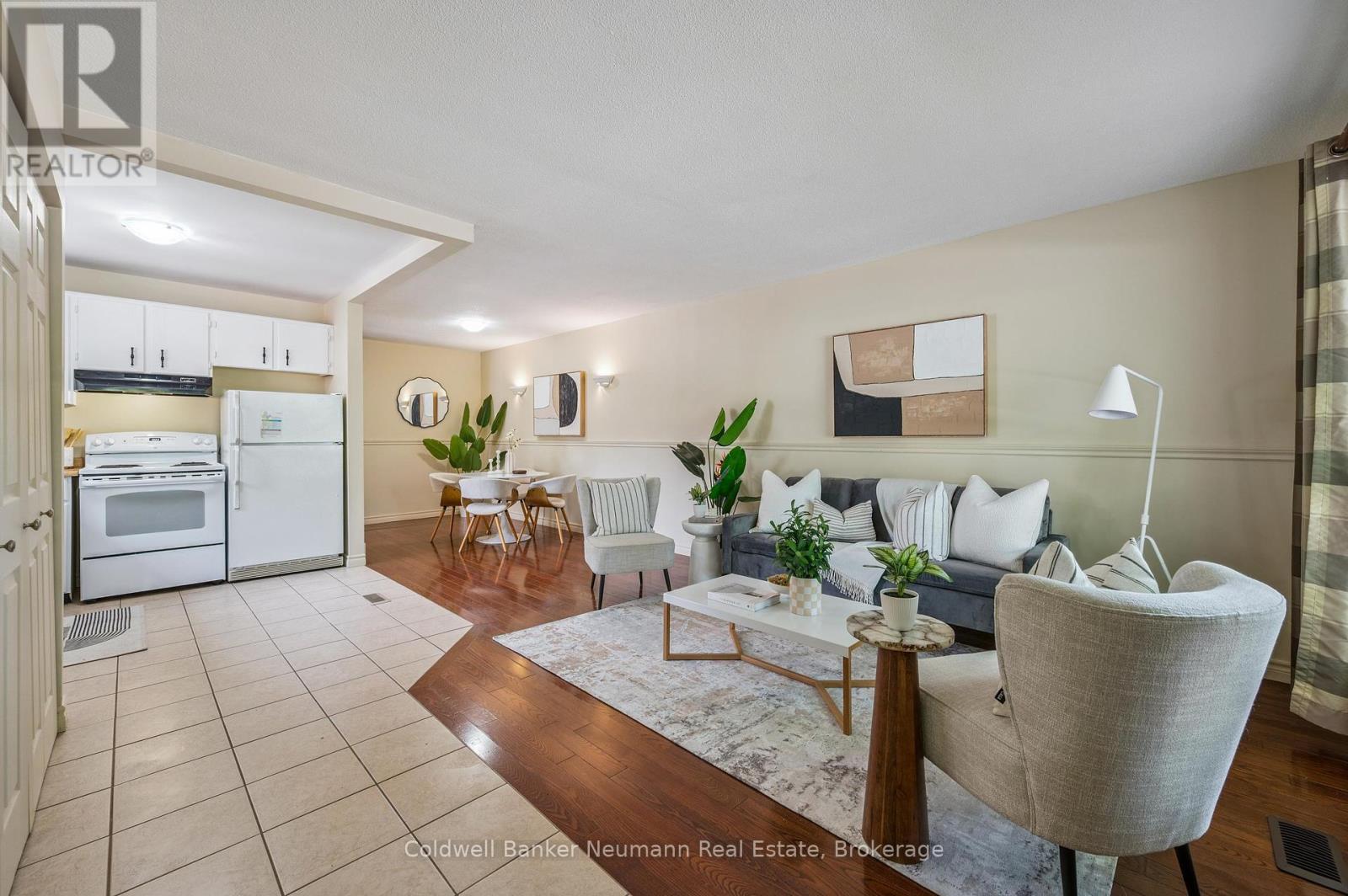 Photo 20 of 30 Mason Court, Guelph ON