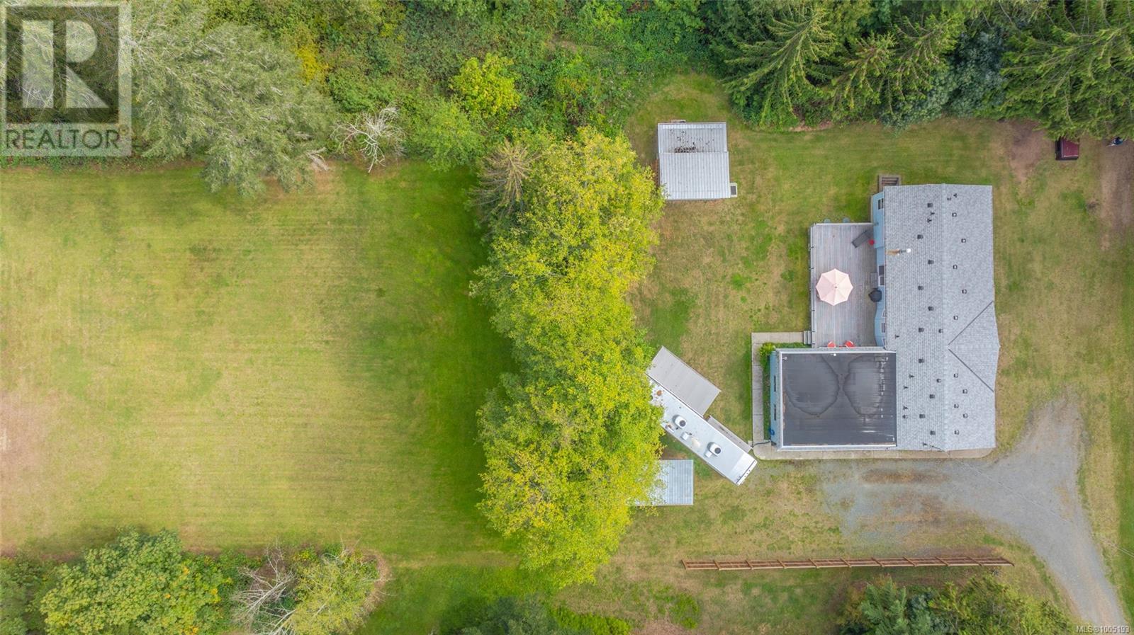 Photo 4 of 1122 Popham Rd, Parksville BC