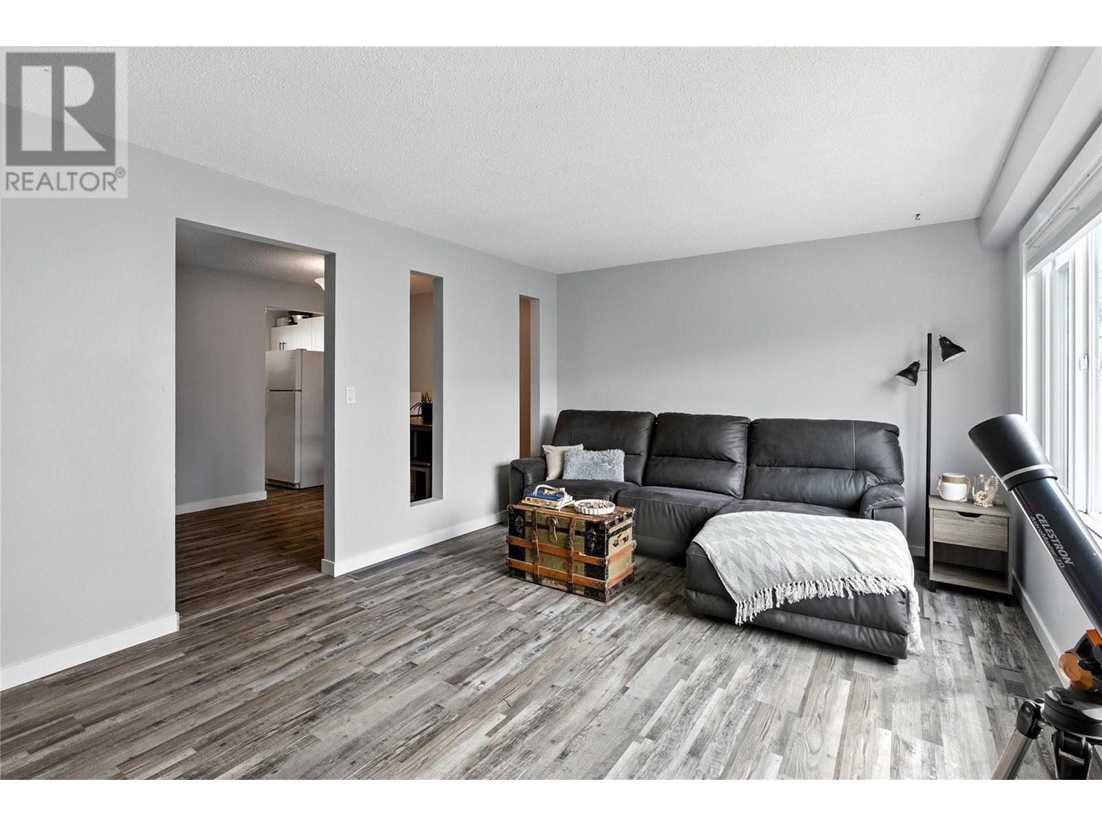 Photo 19 of 800 Southill Street Unit 4, Kamloops BC