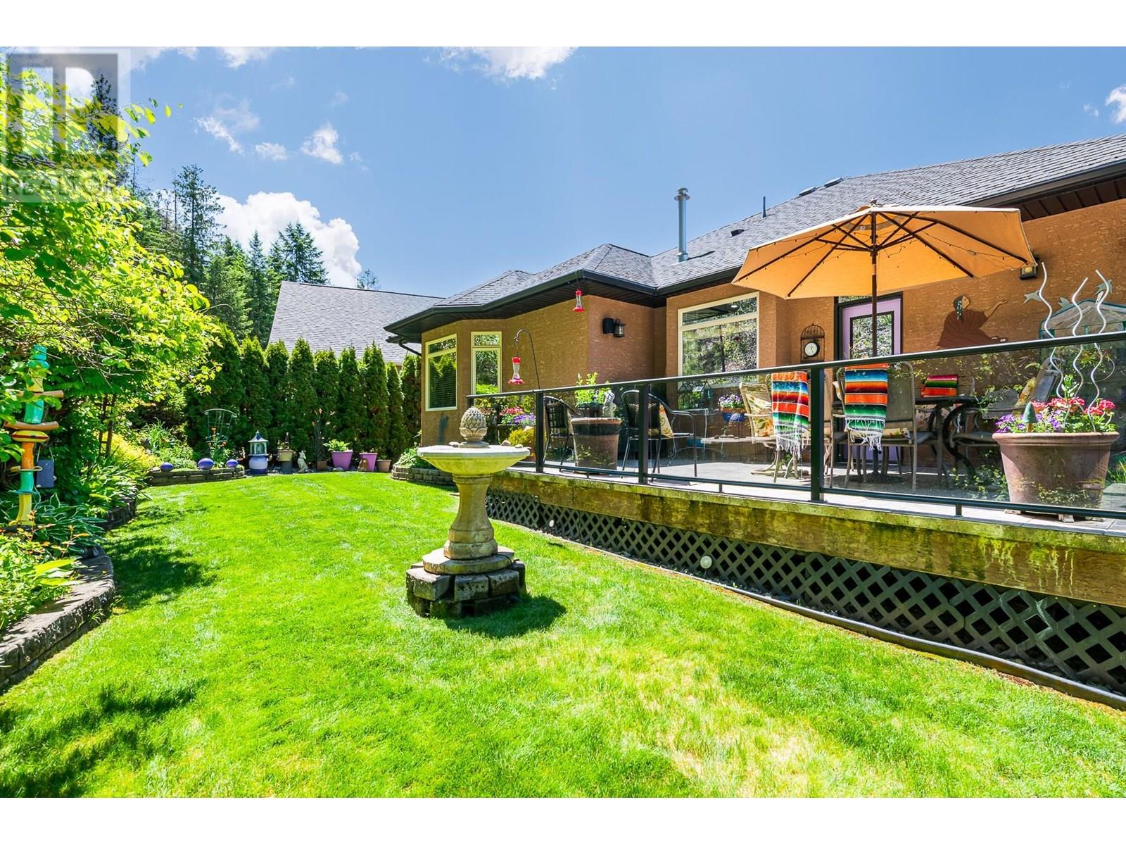 Photo 33 of 420 20th Avenue N Unit 18, Creston BC