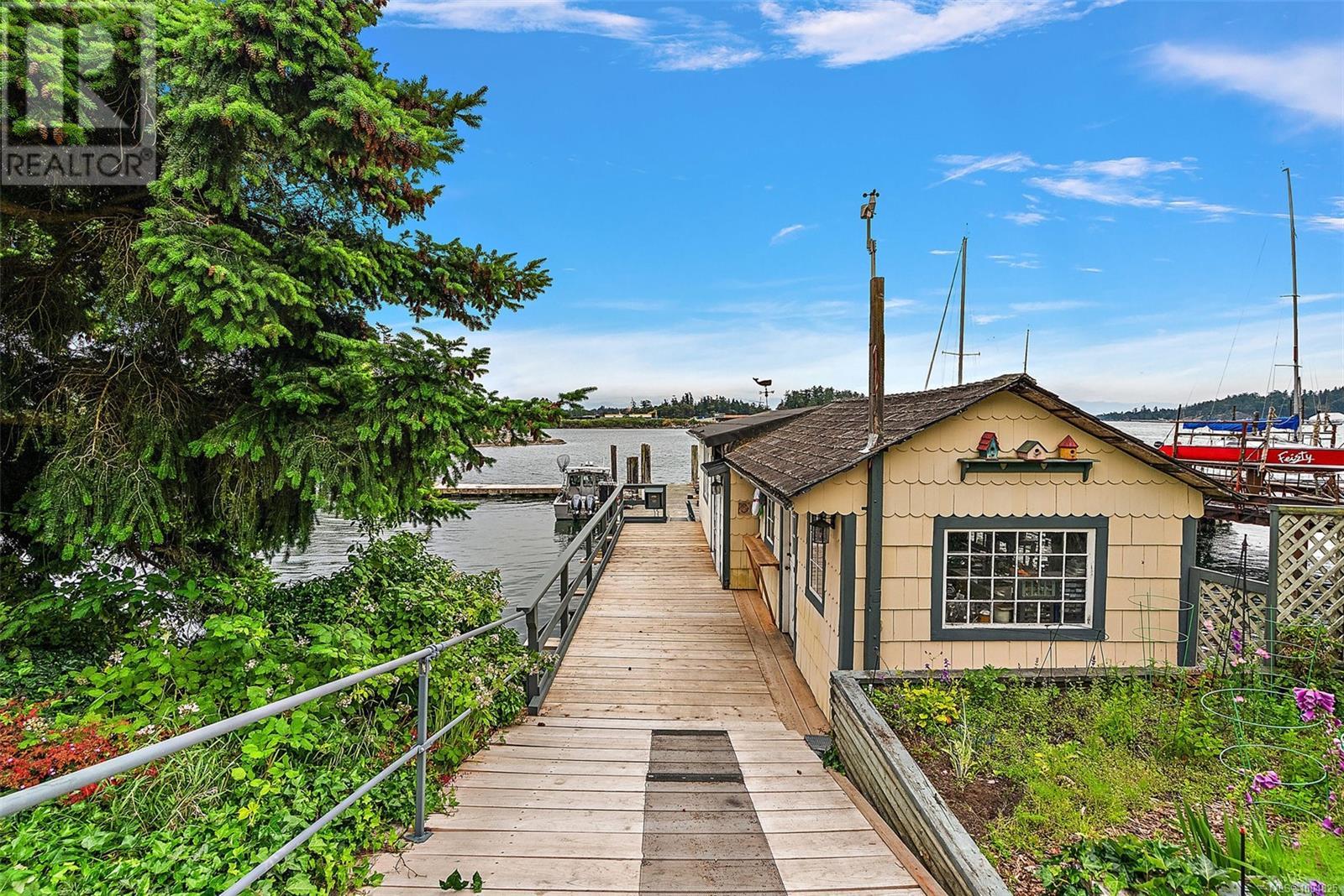 Photo 42 of 8 Lighthouse Lane, View Royal BC