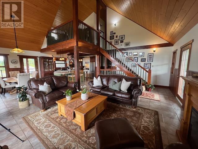15976 JARMAN ROAD, Topley