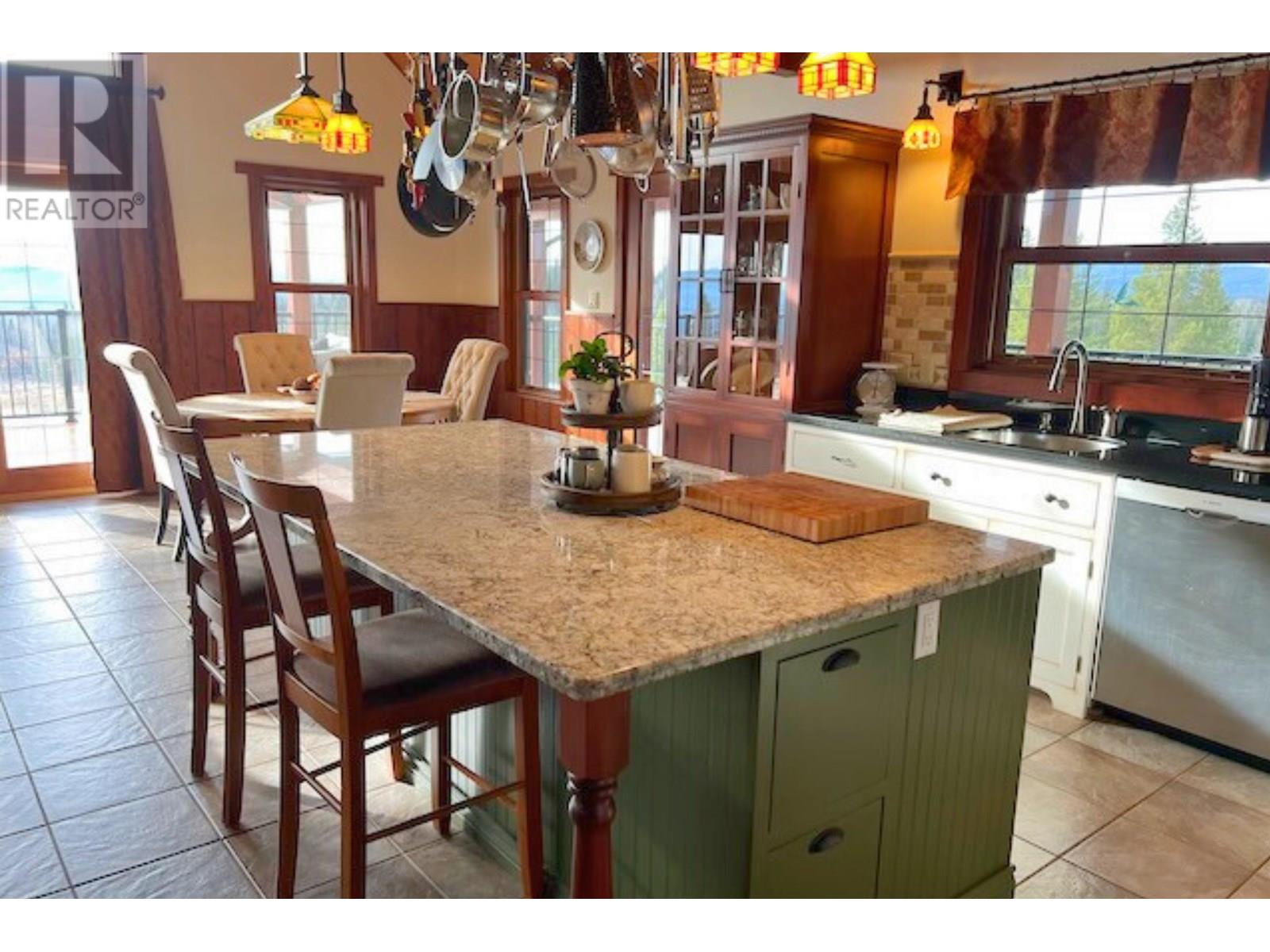 15976 JARMAN ROAD, Topley
