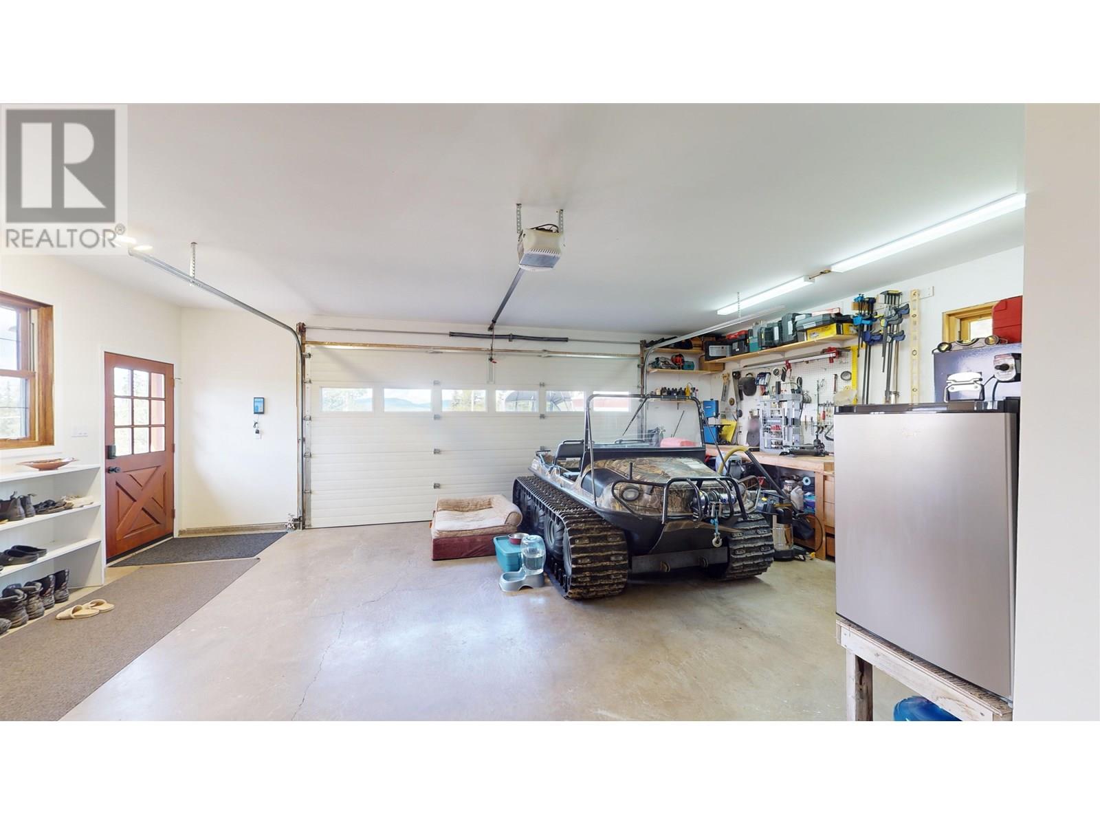 15976 JARMAN ROAD, Topley