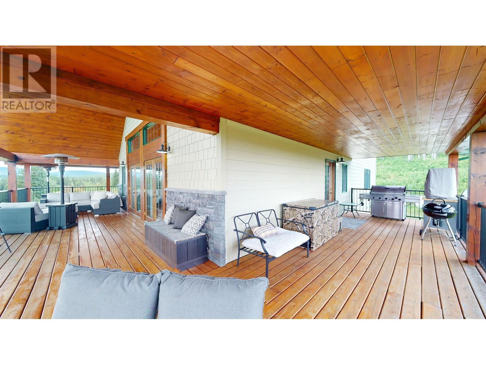 15976 JARMAN ROAD, Topley