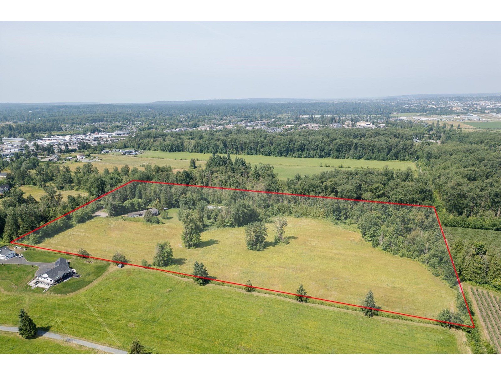 Photo 10 of 22801 48 Avenue, Langley BC