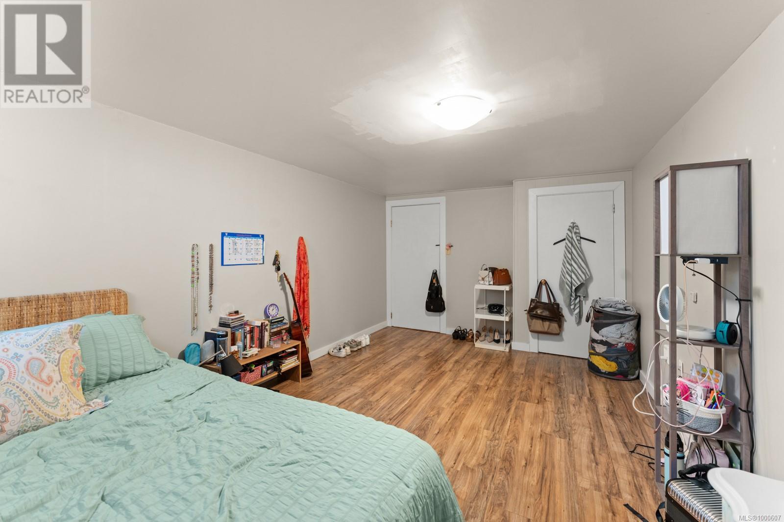 Photo 29 of 3352 Henderson Rd, Oak Bay BC
