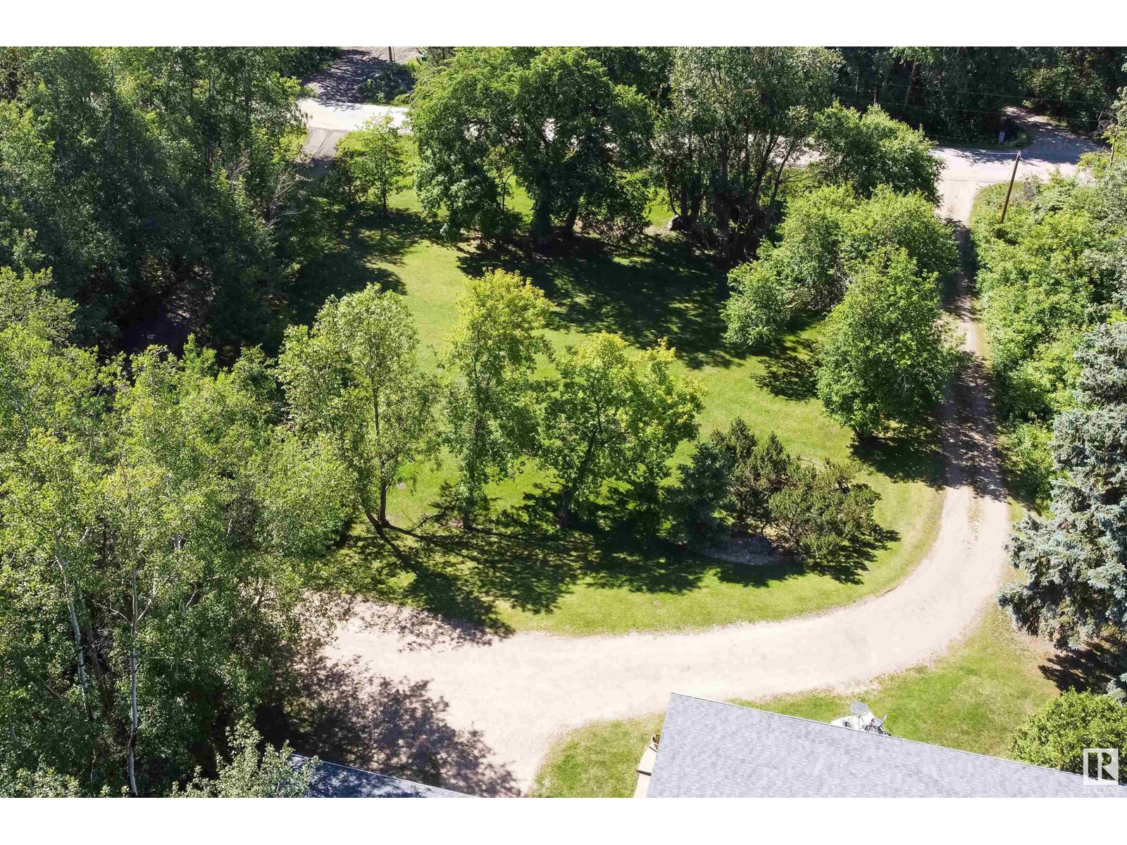 Photo 34 of 451 22559 Wye Rd, Rural Strathcona County AB