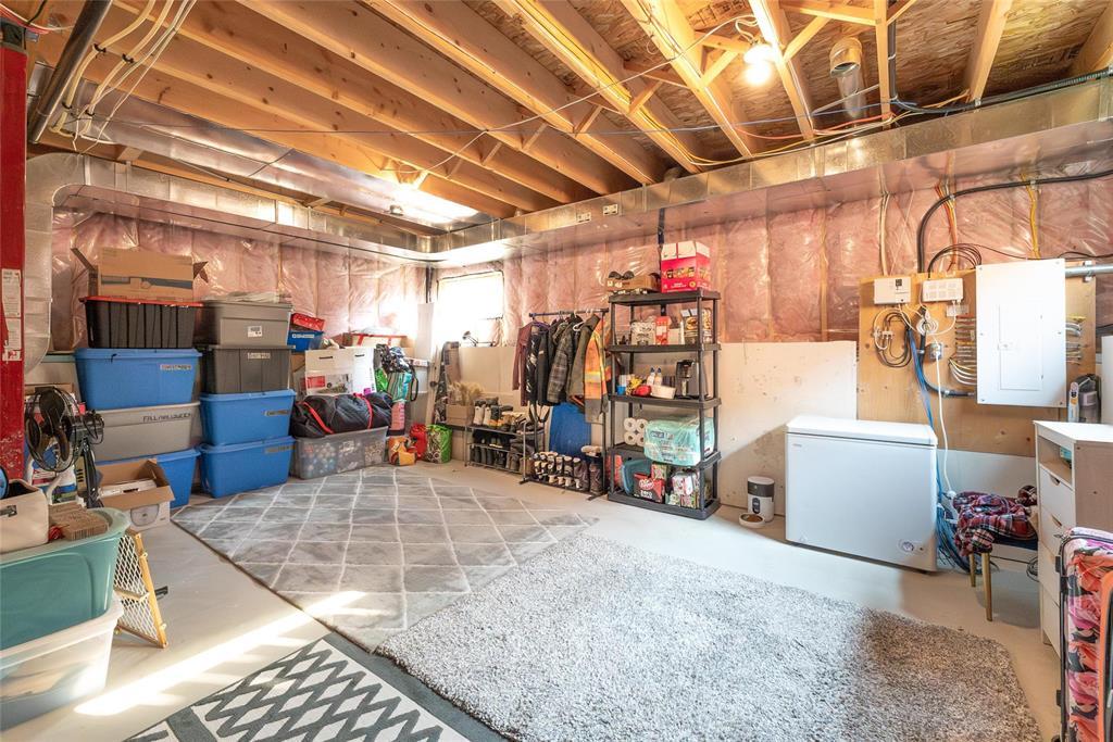 Photo 29 of 230 Mclean Avenue, Selkirk MB