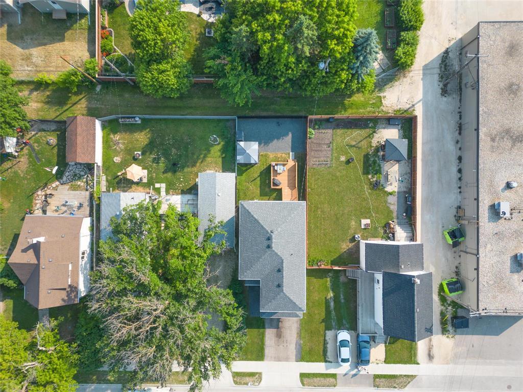 Photo 2 of 230 Mclean Avenue, Selkirk MB