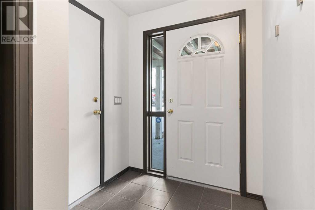 Single Family House for Sale in  Killarney Glen Court SW Killarney/Glengarry Calgary 