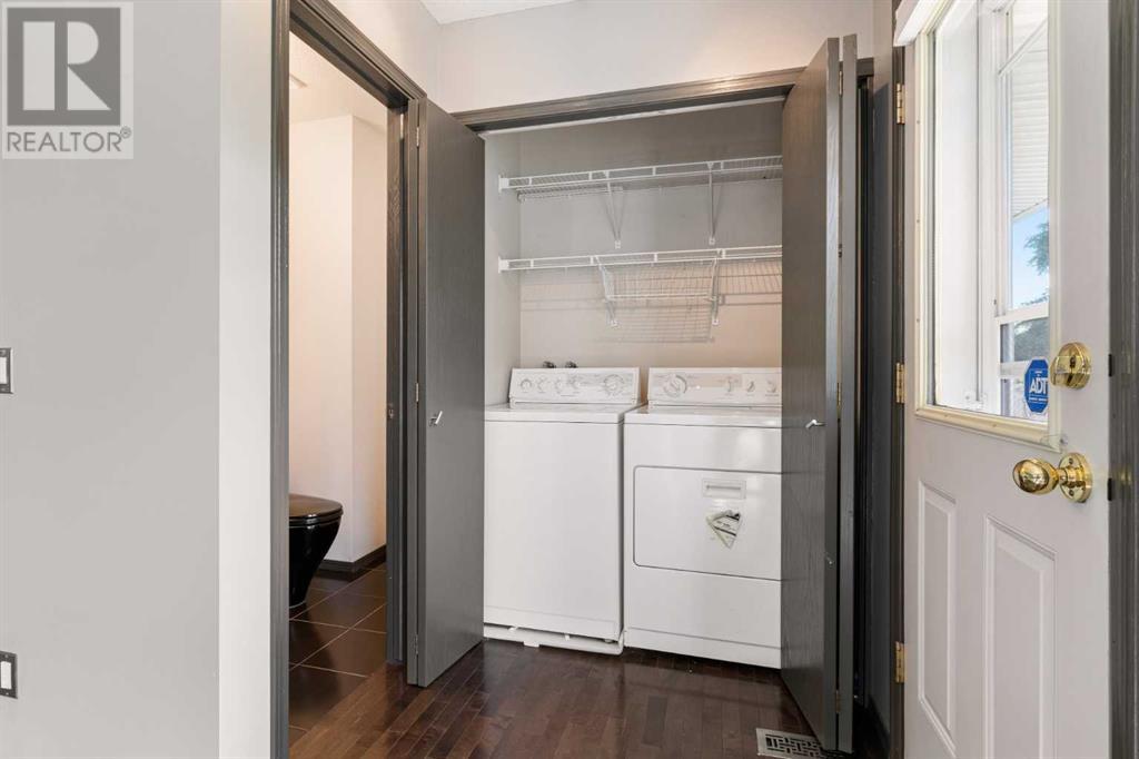 Single Family House for Sale in  Killarney Glen Court SW Killarney/Glengarry Calgary 