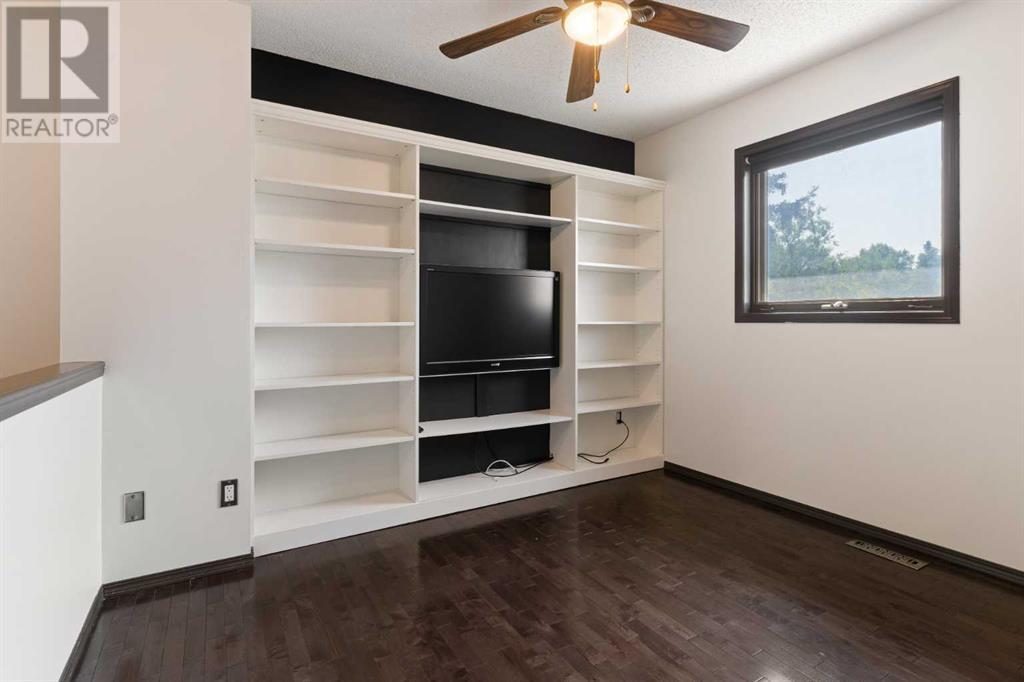 Single Family House for Sale in  Killarney Glen Court SW Killarney/Glengarry Calgary 
