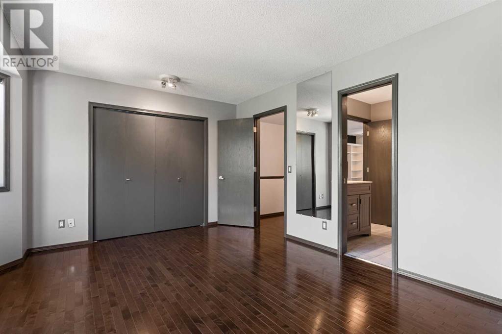 Single Family House for Sale in  Killarney Glen Court SW Killarney/Glengarry Calgary 