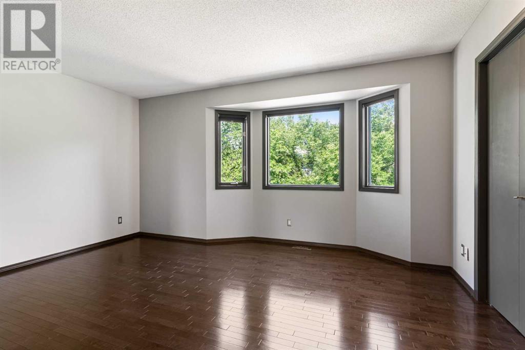 Single Family House for Sale in  Killarney Glen Court SW Killarney/Glengarry Calgary 