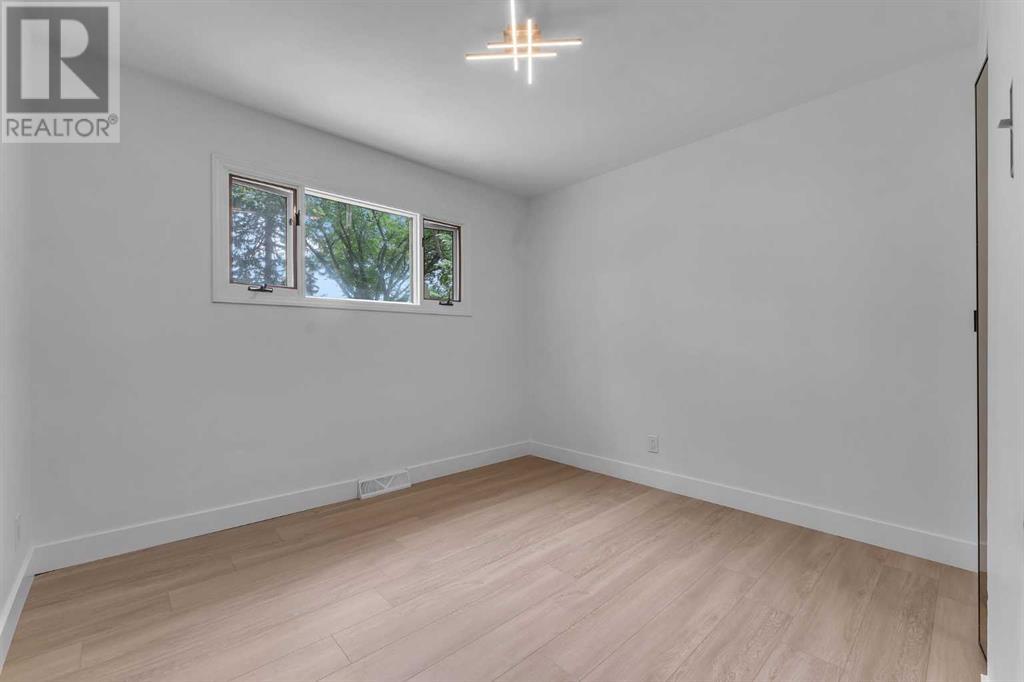 Single Family House Bungalow for Sale in   Street NE Mayland Heights Calgary 
